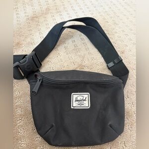 Hershel fanny pack